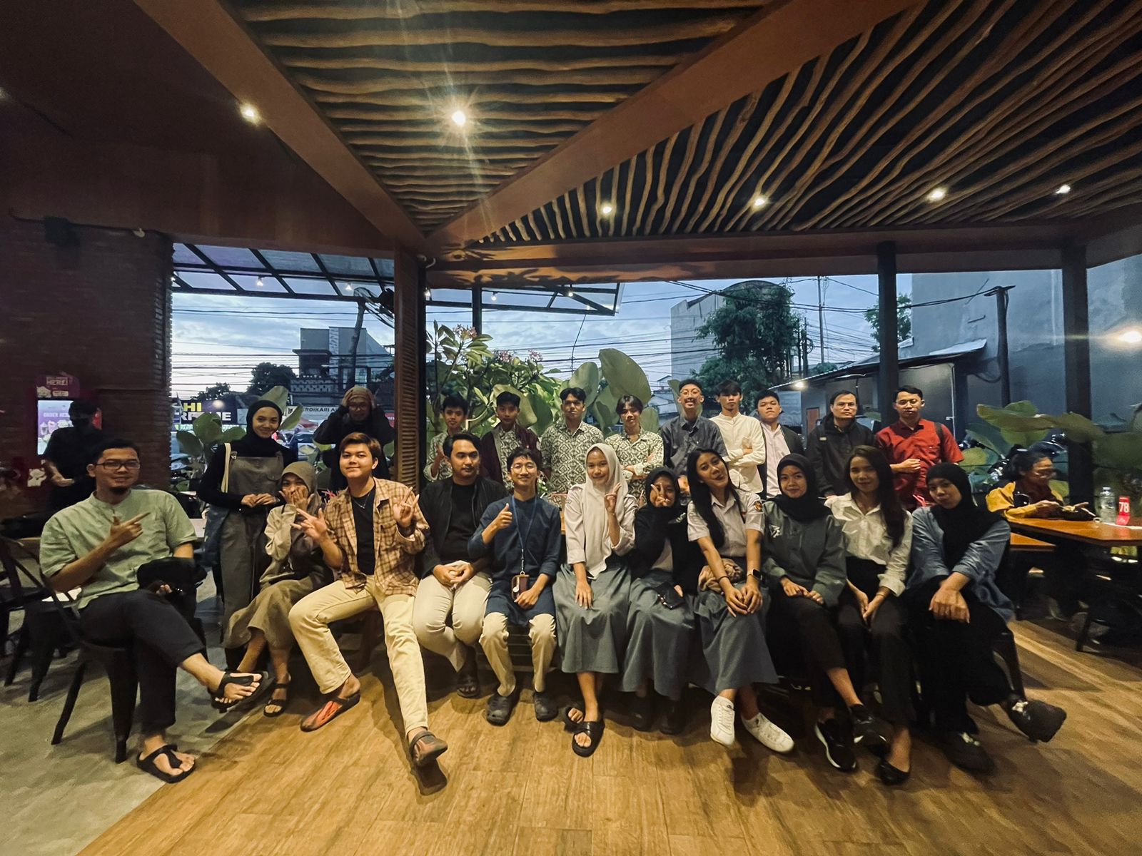 Acara makan bersama sekaligus...